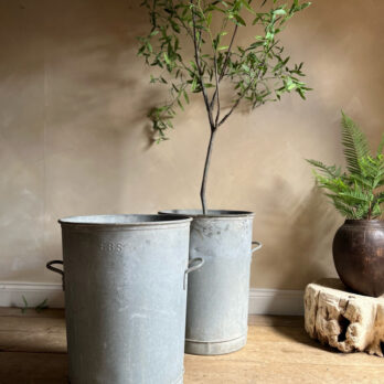 Vintage round tree planter