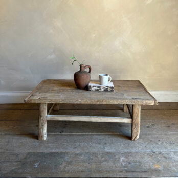 Antique Coffee Table | Aemelia
