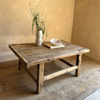Antique Coffee Table | Andrea