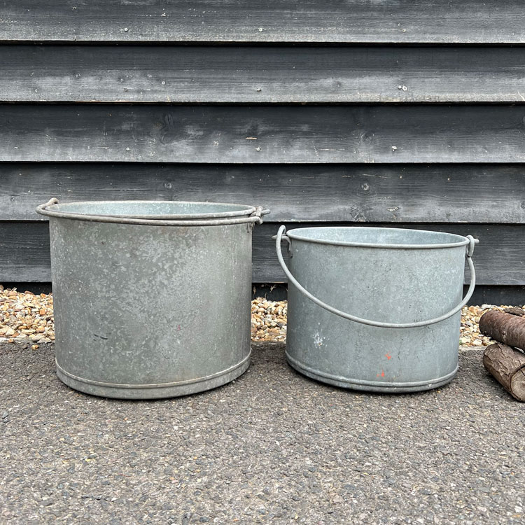XL Round Galvanised Planters Swing Handle