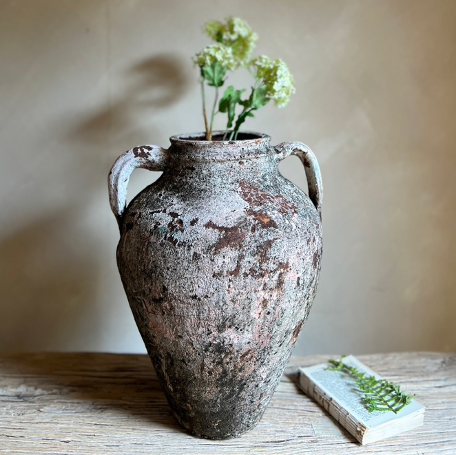 Mediterranean Antique Pot Camille