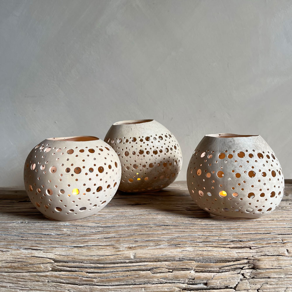 Pale coconut dots lantern