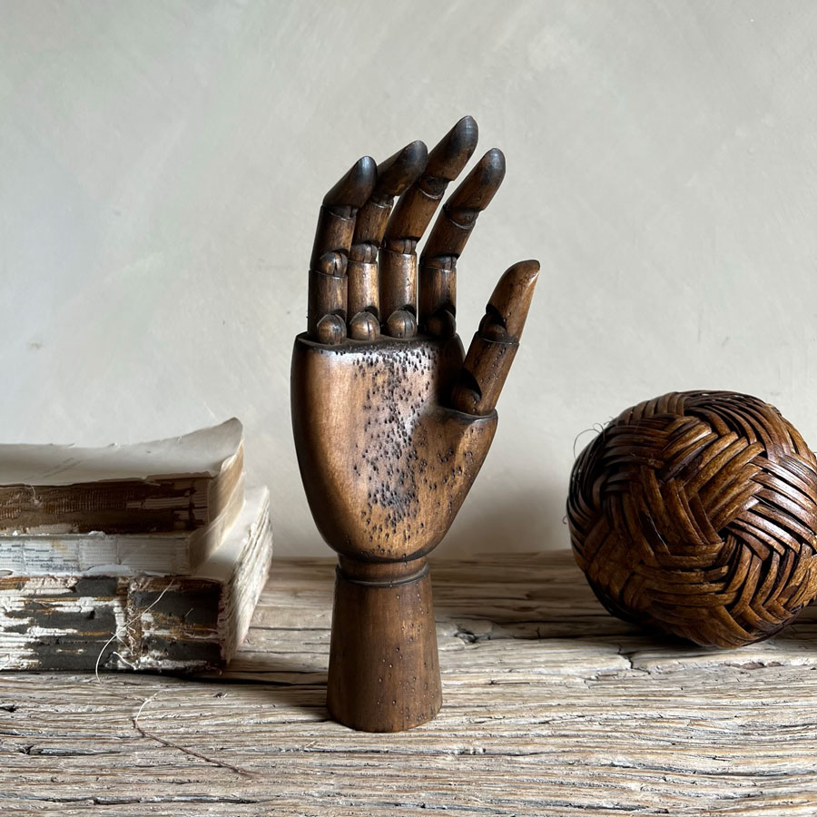 Artists hand vintage style
