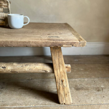 Rustic antique coffee table Kerena