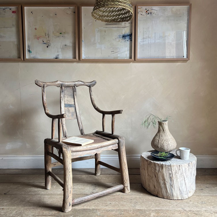 Antique officals chair | Leilani
