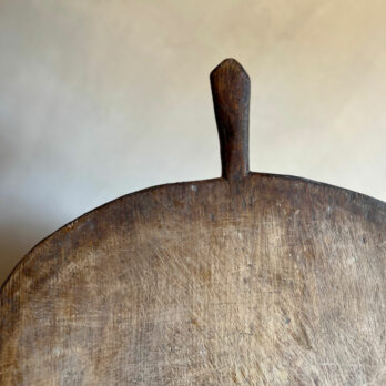 Antique rustic breadboard Theo