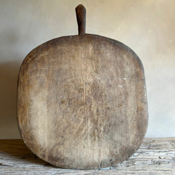 Antique rustAntique rustic breadboard Theoic breadboard Theo
