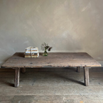 Antique coffee table Warwick