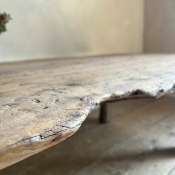 Antique coffee table Warwick
