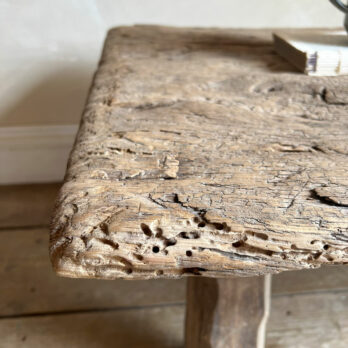 Antique coffee table Washington