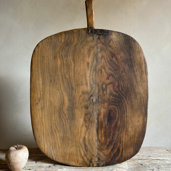 Antique Rustic Breadboard Dariele