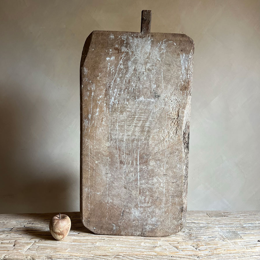 Antique Rustic Breadboard Barinda