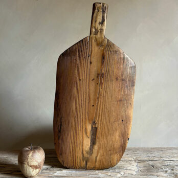 Antique Rustic Breadboard Cyrah