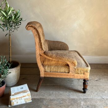 Antique French deconstructed chair | Daphne