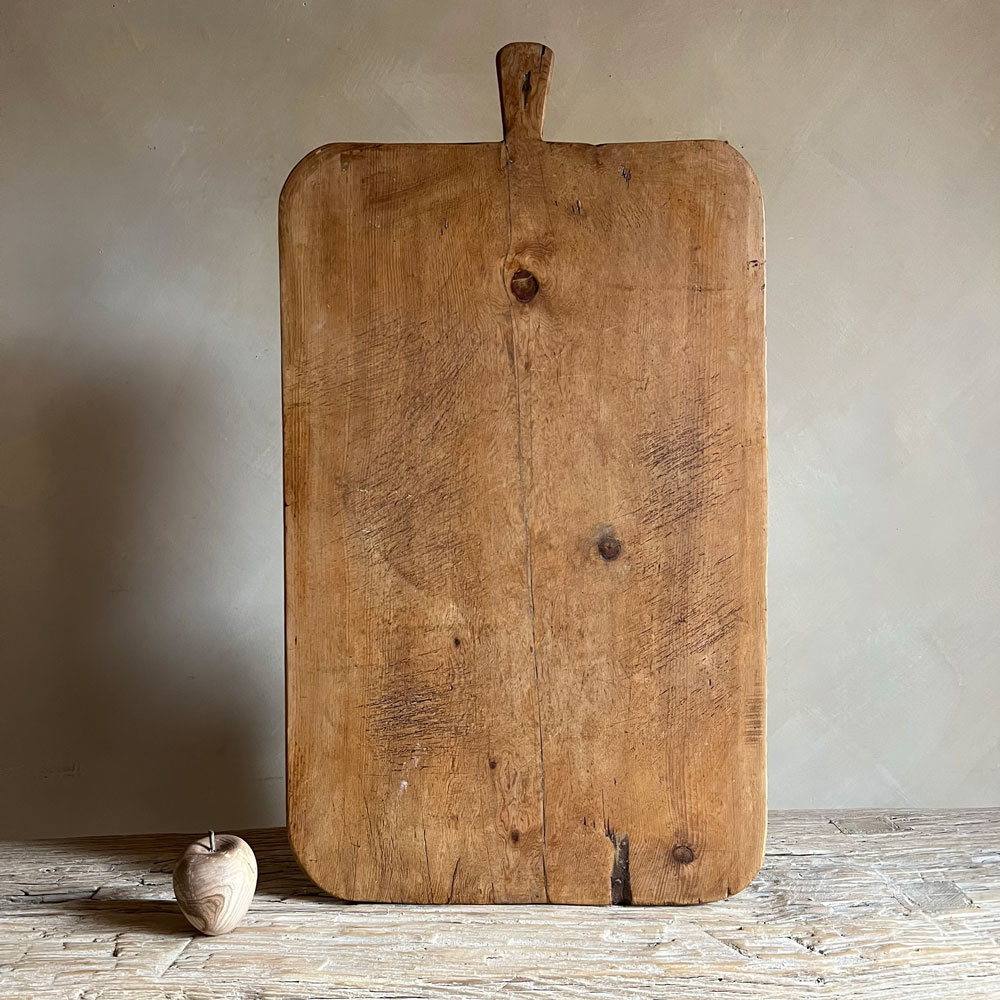 Antique Rustic Breadboard Dariess