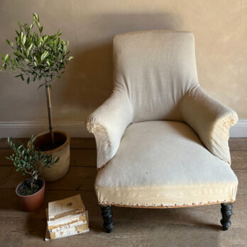 Antique French chair with footstool | FeliciteAntique French chair with footstool | Felicite