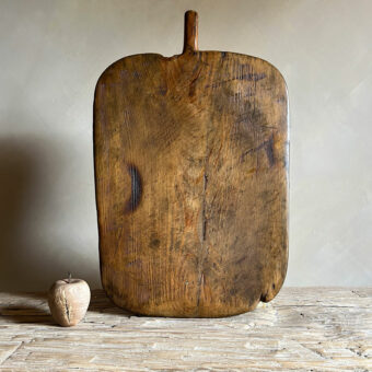 Antique Rustic Breadboard Laleh