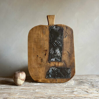 Antique Rustic Breadboard Niaz