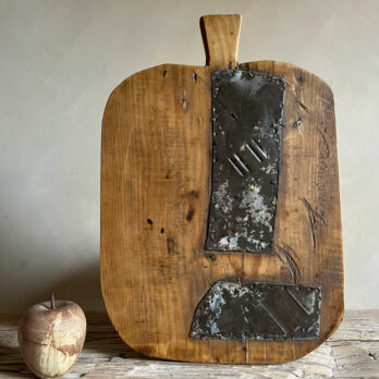 Antique Rustic Breadboard Niaz