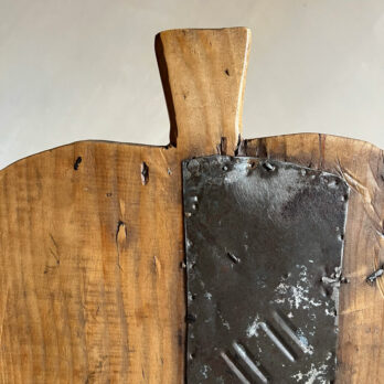 Antique Rustic Breadboard Niaz