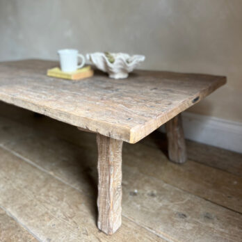 Antique Coffee table Sandrine