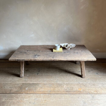 Antique Coffee table Sandrine