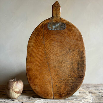 Antique Rustic Breadboard Vashti
