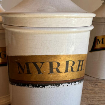 Apothecary pot S/4 1820's