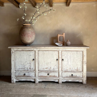 Antique White Sideboard Sigmund
