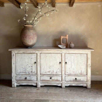 Antique White Sideboard Sigmund