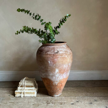 Vintage Turkish urn Dion