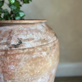 Vintage Turkish urn Dion