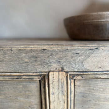 Small Antique sideboard Freud