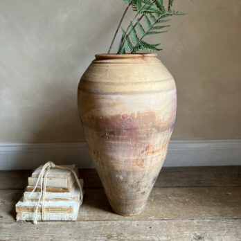 Vintage Mediterranean urn Leander