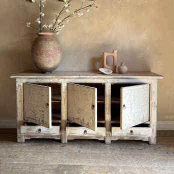 Antique White Sideboard Sigmund