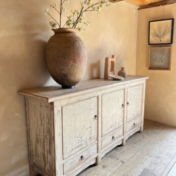 Antique White Sideboard Sigmund