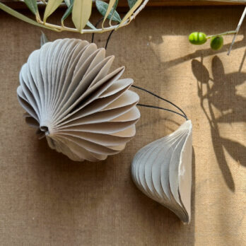 Honeycomb Onion Paper Ornament Stone