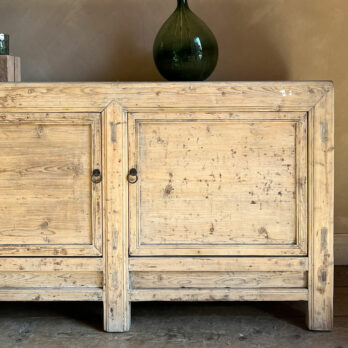 Antique pale cupboard | Waddesdon