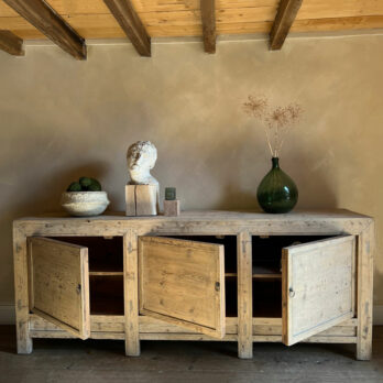 Antique pale cupboard | Waddesdon