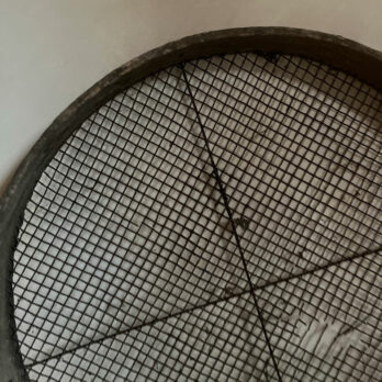 1cm mesh riddle 56cm