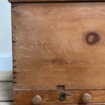 Vintage blanket box with drawers