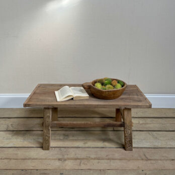 Rustic antique coffee table Lucia