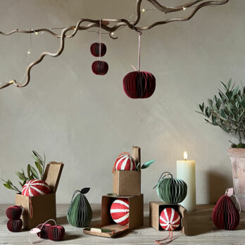 Paper Bauble Red Stripe 8cm