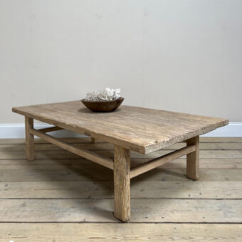 Antique coffee table Athena