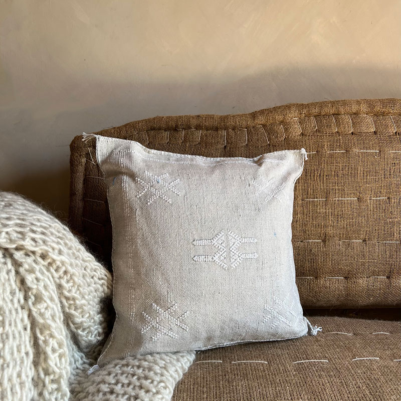 Beige cactus silk cushion