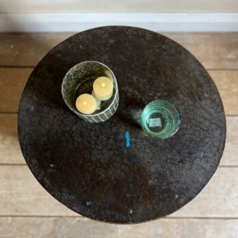 Medium antique side table | Calista