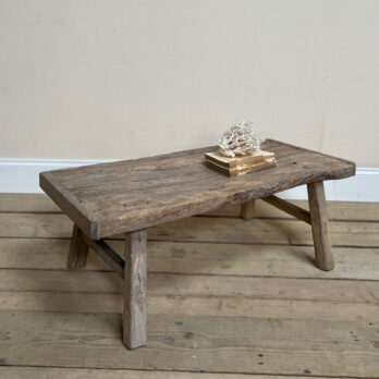 Weathered antique coffee table Gabriella