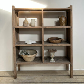 Antique shelving unit Helmi