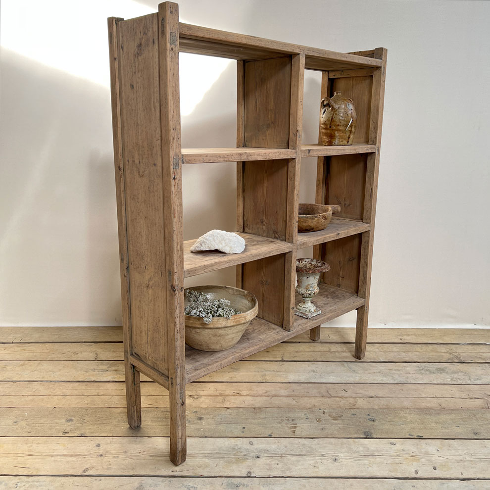 Antique shelving unit Helmi