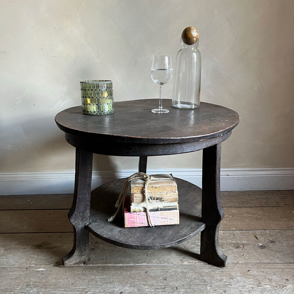 Large antique side table | Kuron